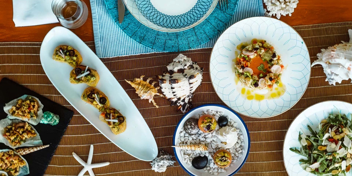 Аренда моторной мега яхты Astondoa 102 FOR YOUR EYES ONLY на Пхукете